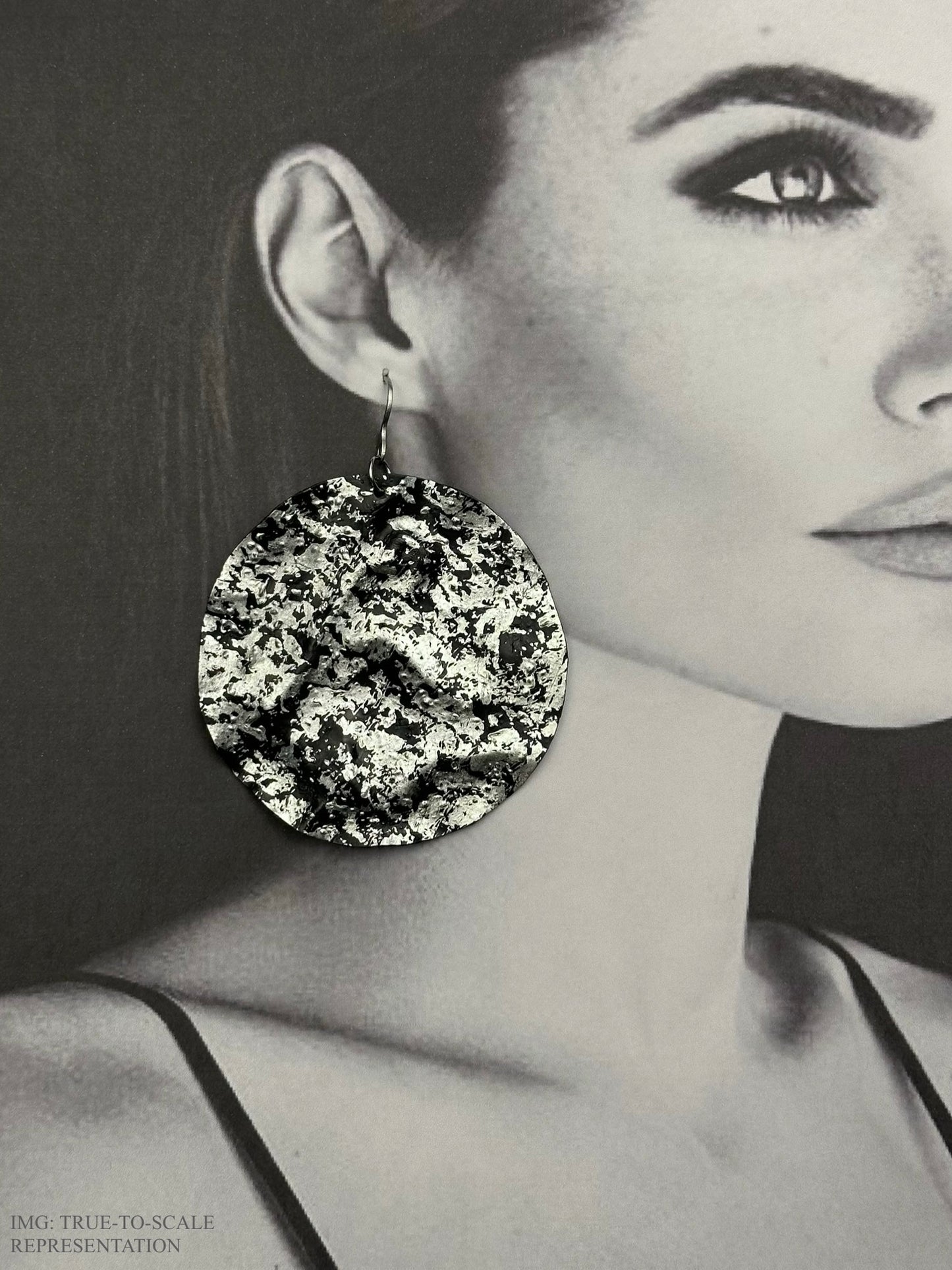 LILITH EARRINGS • SILVER